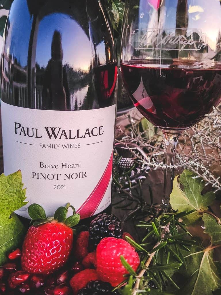 cb529ff2-3738-bc99-422b-ed0e82170bf6 Paul Wallace Pinot Noir 2021
